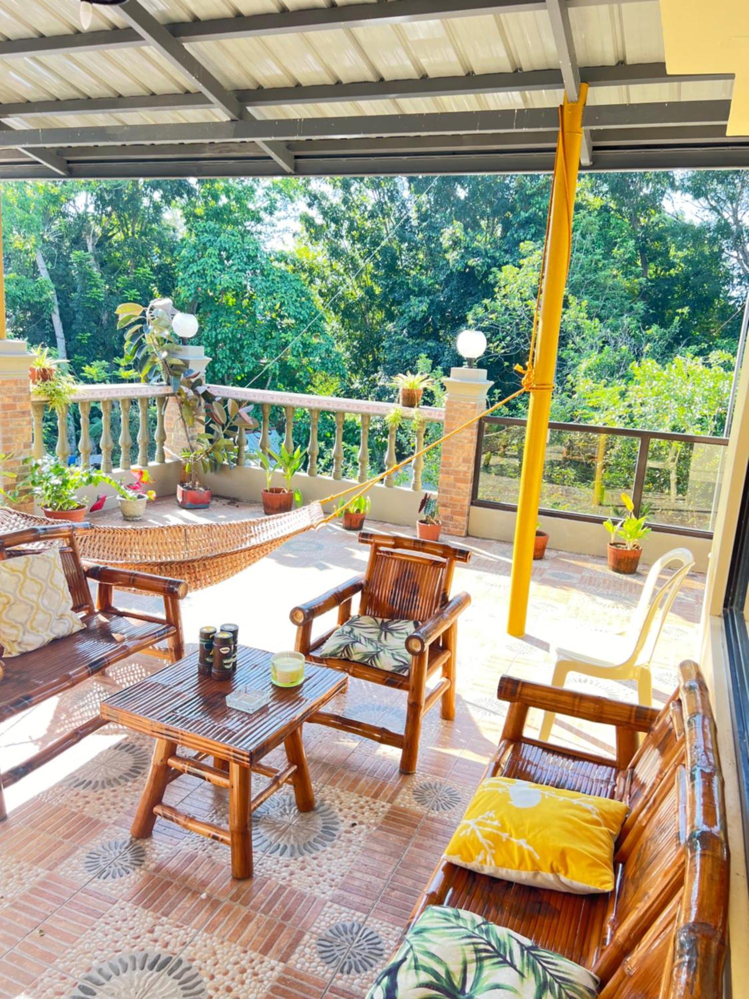 Chateau La Princesa With Cozy Garden & Bar Puerto Princesa Luaran gambar