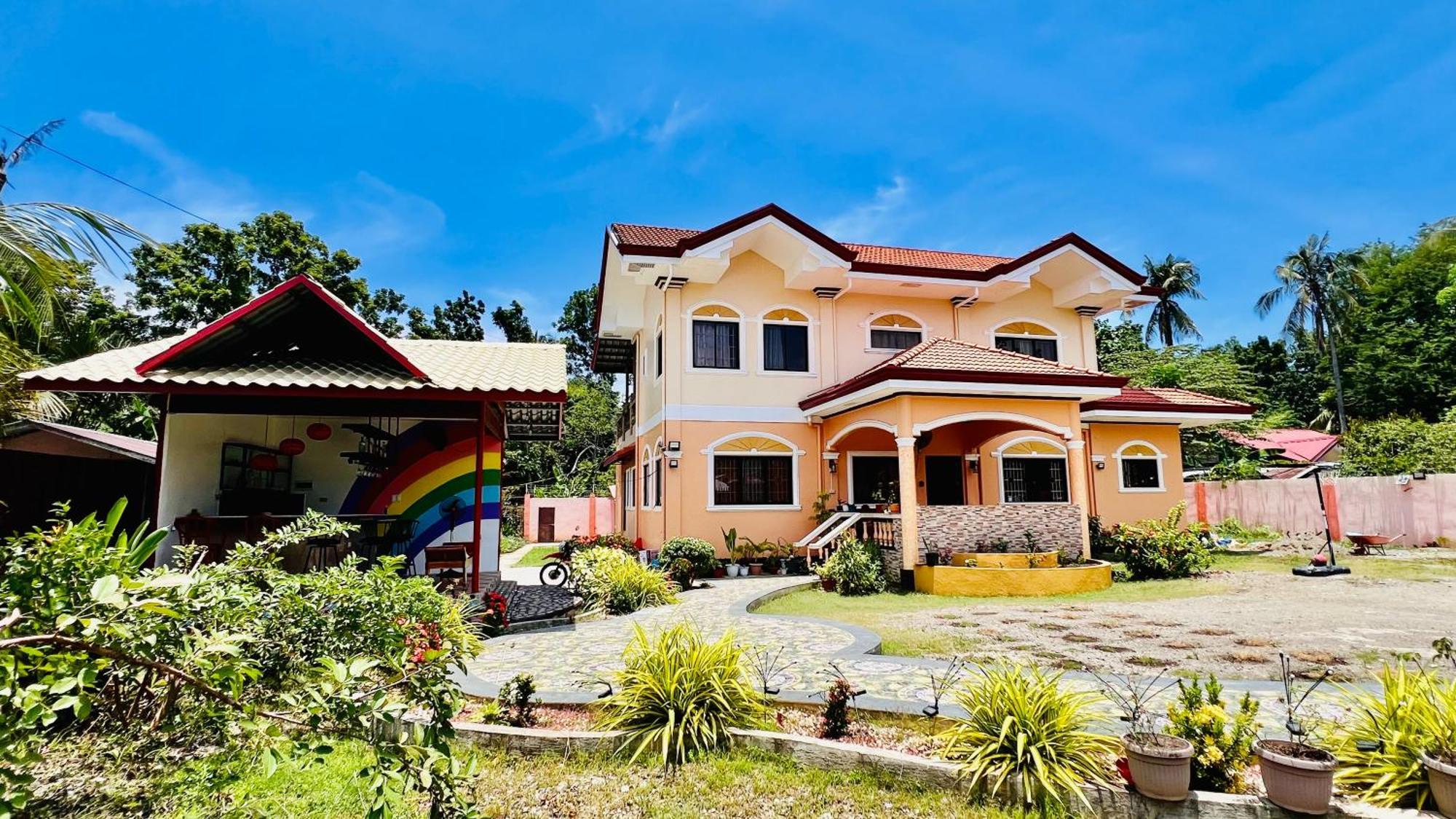 Chateau La Princesa With Cozy Garden & Bar Puerto Princesa Luaran gambar